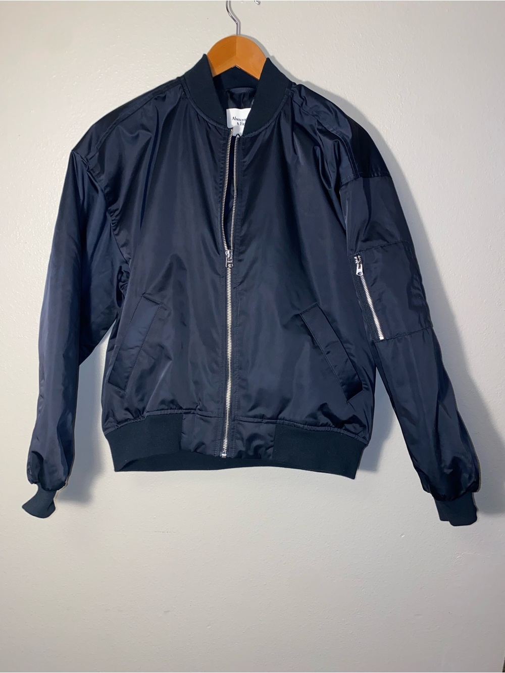 Abercrombie & Fitch Classic Satin Bomber Jacket - Black
